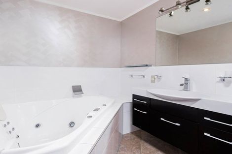 Photo of property in 8 Cherry Court, Wanaka, 9305