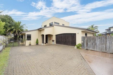 Photo of property in 16 Grasmere Court, Huntington, Hamilton, 3210