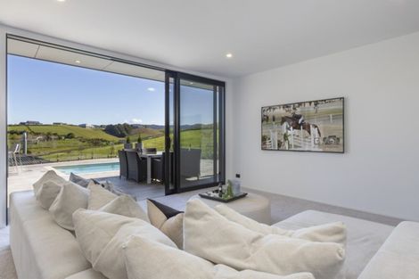 Photo of property in 15 Laly Haddon Place, Matakana, Warkworth, 0985