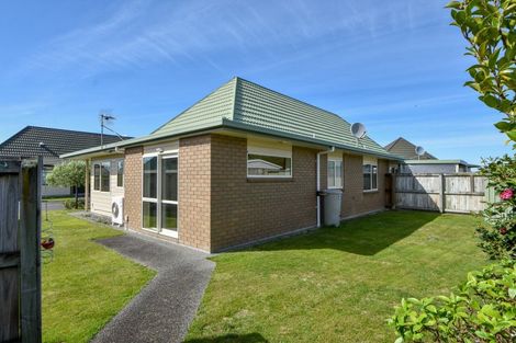 Photo of property in Villa Estate, 12/55 Armstrong Avenue, Carterton, 5713