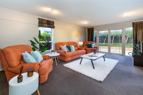 Photo of property in 11a Galway Avenue, Bryndwr, Christchurch, 8052