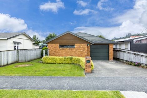 Photo of property in 30 Exchange Street, Ebdentown, Upper Hutt, 5018