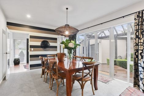 Photo of property in 1/253 Memorial Avenue, Burnside, Christchurch, 8053