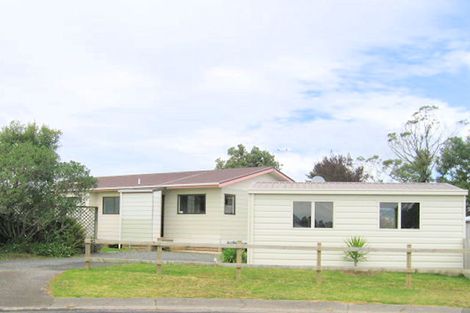Photo of property in 120 Sharyn Place, Whangamata, 3620