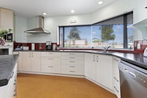 Photo of property in 382 Otumoetai Road, Otumoetai, Tauranga, 3110