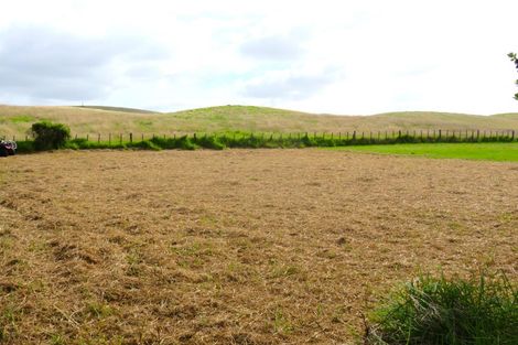 Photo of property in 14-20 Sunset Drive, Baylys Beach, 0377