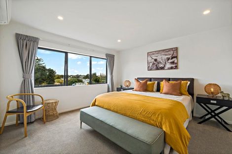 Photo of property in 24 Ti Kouka Lane, Sandringham, Auckland, 1025