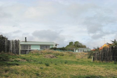 Photo of property in 44 Manga-pirau Street, Waikawa Beach, Manakau, 5573