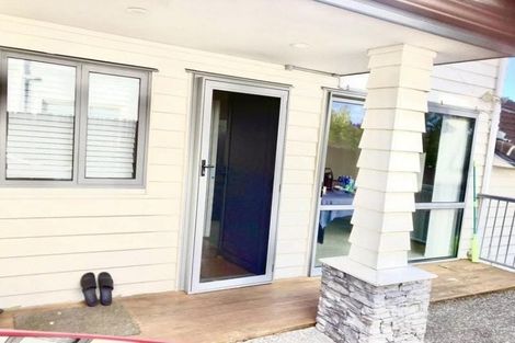 Photo of property in 15 Ballyward Close, East Tamaki, Auckland, 2013