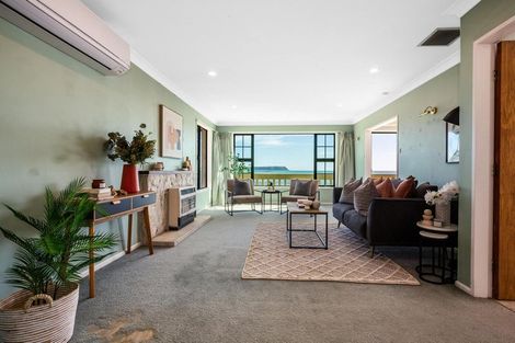 Photo of property in 22 Sunset Parade, Plimmerton, Porirua, 5026