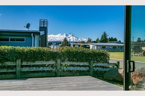 Photo of property in 30 Snowmass Drive, Ohakune, 4625