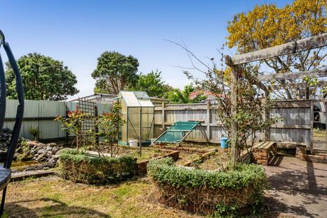 Photo of property in 54 Disraeli Street, Hawera, 4610