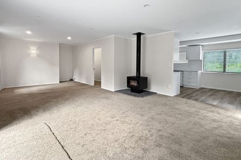 Photo of property in 8 Brick Bay Drive, Sandspit, Warkworth, 0982