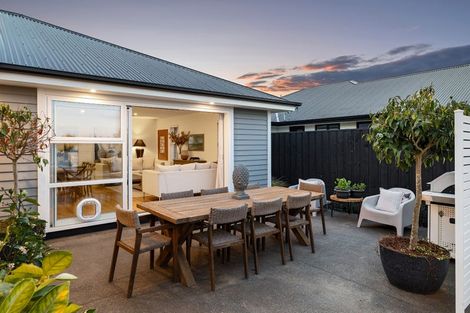 Photo of property in 9 Cam Mill Place, Rangiora, 7400