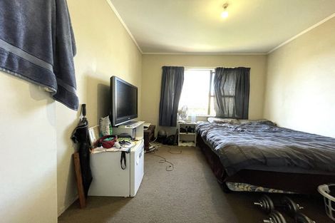 Photo of property in 13 Benygloe Place, Highland Park, Auckland, 2010