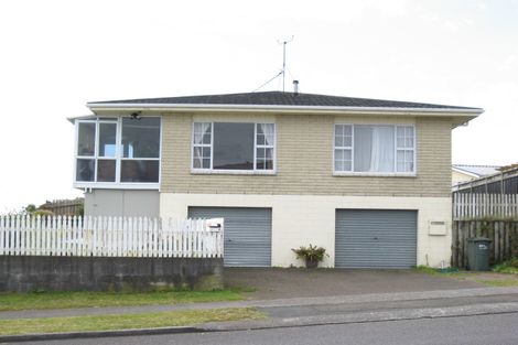 Photo of property in 10 Ellesmere Avenue, Bell Block, New Plymouth, 4312