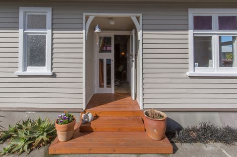 Photo of property in 114 Bower Avenue, New Brighton, Christchurch, 8083