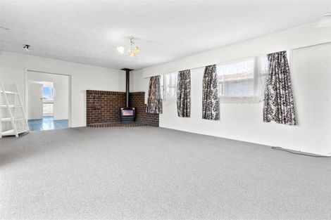 Photo of property in 24 Estuary Road, Weymouth, Auckland, 2103