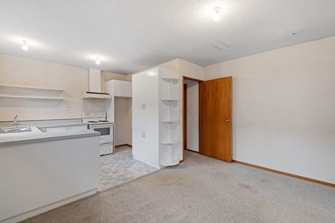 Photo of property in 6b Rolfe Place, Bishopdale, Christchurch, 8053