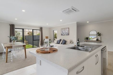 Photo of property in 250 Hamurana Road, Omokoroa, 3114