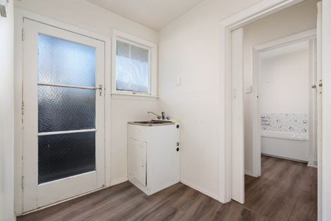 Photo of property in 33 Cotswold Avenue, Bishopdale, Christchurch, 8053