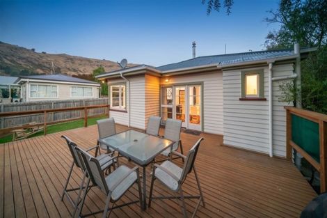 Photo of property in 32 Martindales Road, Heathcote Valley, Christchurch, 8022