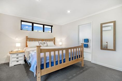 Photo of property in 10 Butterworth Crescent, Papamoa Beach, Papamoa, 3118