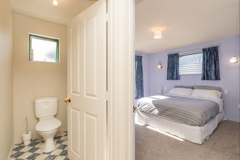 Photo of property in 24 Cornwall Street, Arrowtown, 9302