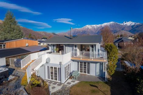Photo of property in 13 Argyle Place, Arrowtown, 9302