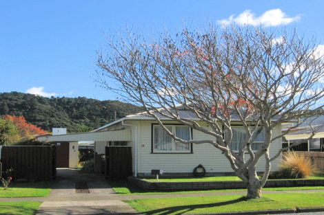 Photo of property in 15 Meremere Street, Wainuiomata, Lower Hutt, 5014