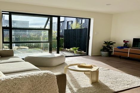 Photo of property in 22 Jabuka Street, Glen Eden, Auckland, 0602