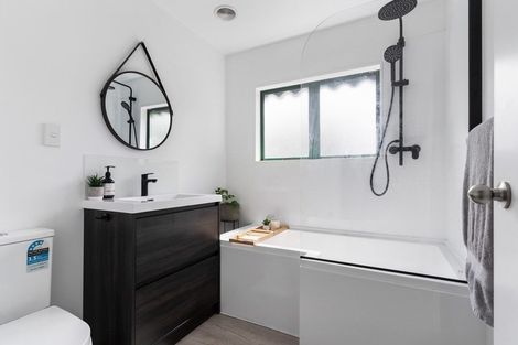 Photo of property in 169a Otumoetai Road, Brookfield, Tauranga, 3110