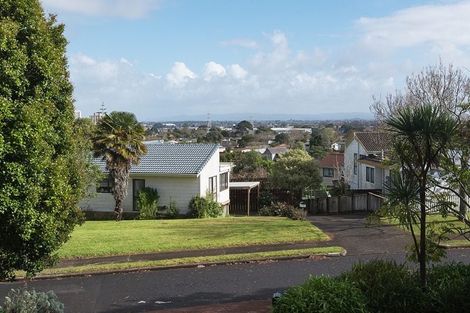 Photo of property in 26 Rotoma Rise, Clover Park, Auckland, 2019