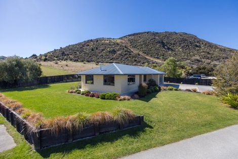 Photo of property in 22 Allenby Place, Wanaka, 9305
