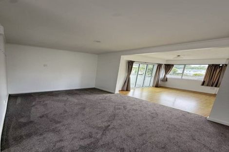 Photo of property in 74 Marlborough Avenue, Glenfield, Auckland, 0629