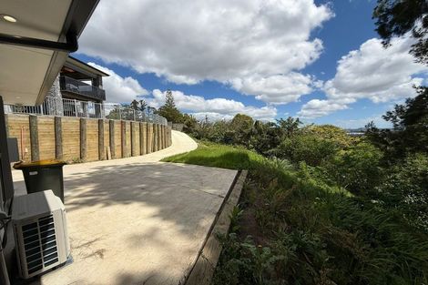 Photo of property in 90 Point View Drive, East Tamaki Heights, Auckland, 2016