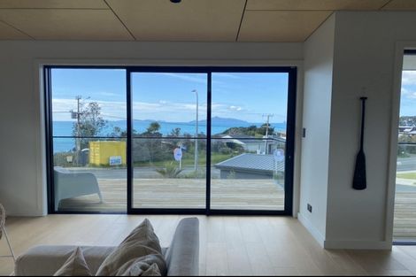Photo of property in 2 Blue Moon Rise, Langs Beach, 0582