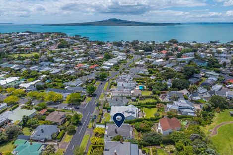 Photo of property in 38 Albert Road, Devonport, Auckland, 0624