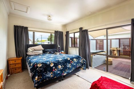 Photo of property in 10 Miranda Street, Stratford, 4332