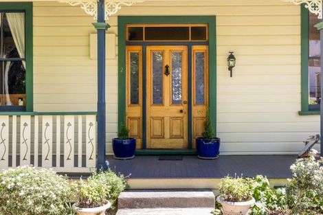 Photo of property in 2 Cobden Crescent, Bluff Hill, Napier, 4110