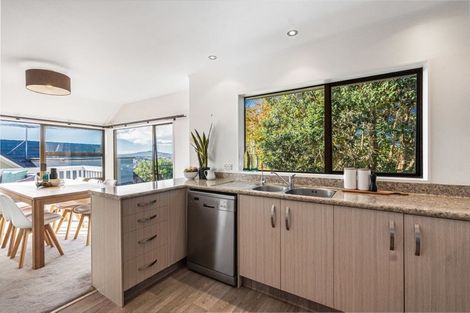 Photo of property in 2/114 Ocean View Road, Northcote, Auckland, 0627