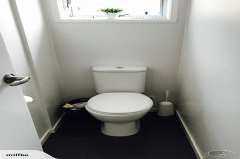 Photo of property in 8/5 Waipa Street, Birkenhead, Auckland, 0626