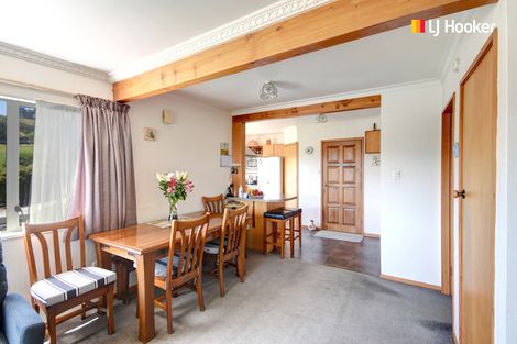 Photo of property in 28 Elwyn Crescent, Green Island, Dunedin, 9018