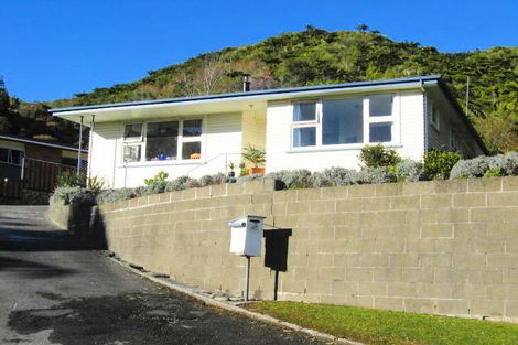 Photo of property in 42 Freyberg Terrace, Greymouth, 7805