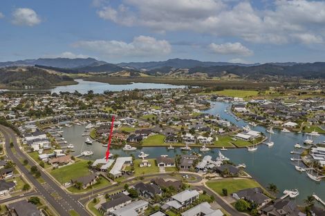 Photo of property in 3 Little George Place, Whitianga, 3510
