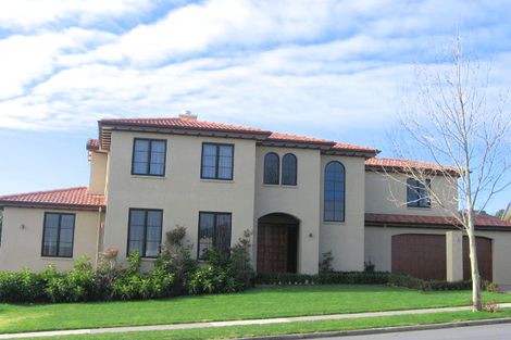Photo of property in 124 John Brooke Crescent, East Tamaki Heights, Auckland, 2016