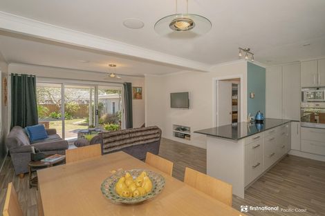 Photo of property in 8 Cory Wright Drive, Tairua, 3508