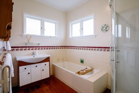 Photo of property in 27 Mansel Avenue, Hillcrest, Hamilton, 3216