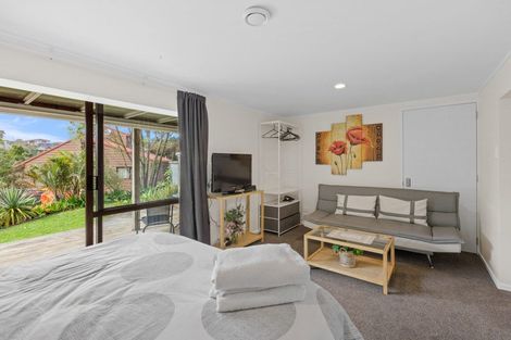 Photo of property in 2/64 Langana Avenue, Browns Bay, Auckland, 0630