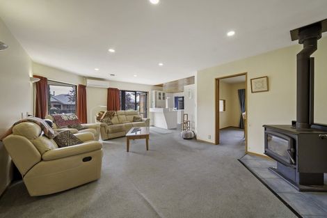 Photo of property in 7 Fuchsia Place, Halswell, Christchurch, 8025